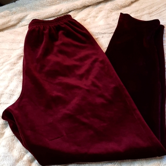 Wine Red Velour highwaisted stretchy vintage pants - Picture 1 of 5